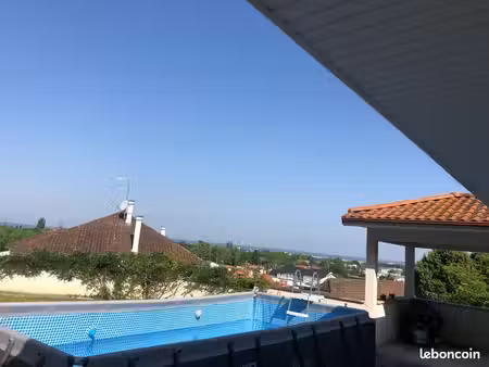 maison 3ch avec vue  grdes terrasses  3 min de a64 sortie 13