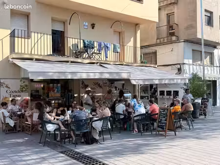 bar glacier avec terrasse