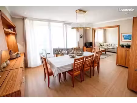 appartement 3 pièces 84 m²