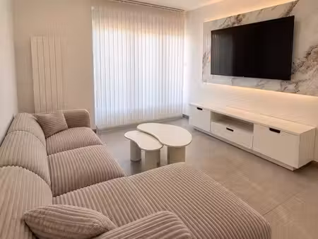 superbe duplex entièrement rénové à hettange-grande – double garage et cave
