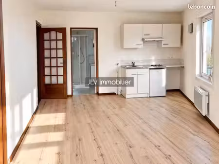 immeuble 4 pièces 79 m²