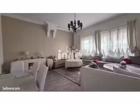 maison 9 pièces 135 m²