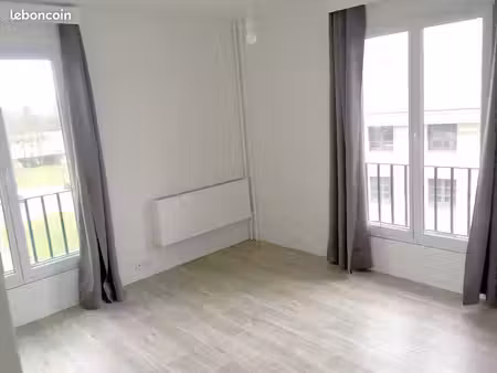 studio 27 m2 - compiègne - non meublé
