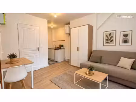 studio 1 pièce 13 m²