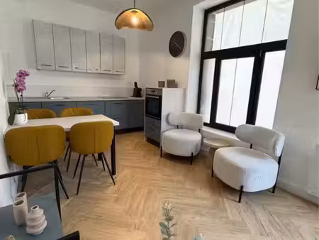 t4 meublés - tout juste rénové - proche du centre de beauvais