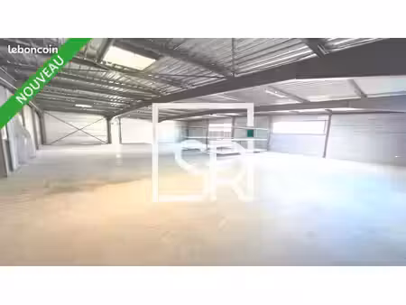 entrepot - logistique 750 m² aubière