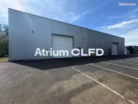 local d'activite 631 m² mozac