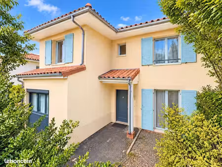maison 6 pièces 130 m²