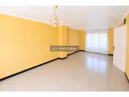 maison 5 pièces 80 m²
