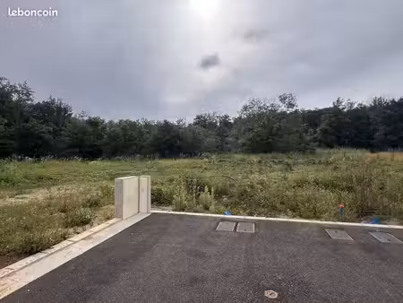 terrain 562 m² rigarda