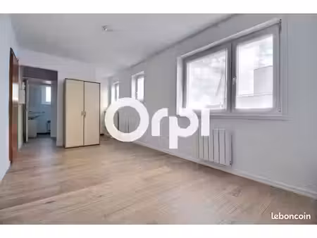 studio 1 pièce 24 m²