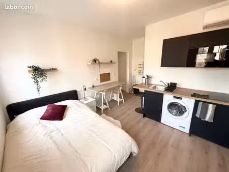studio neuf • clim • meublé • dpe c • rentabilité 8 3 % • 6900 /an (immeuble rénové)