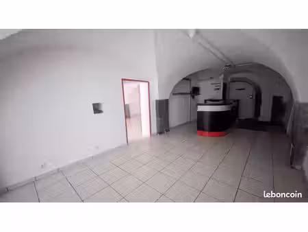 local 160 m² clermont ferrand