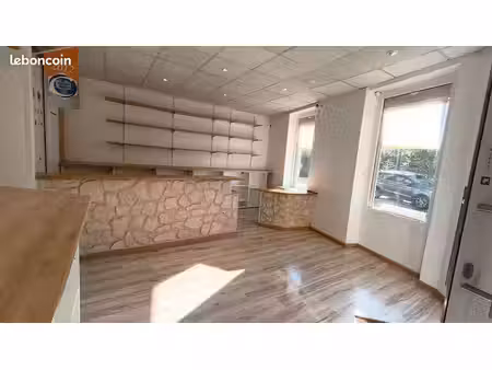 murs commerciaux avec appartement en duplex – secteur gouvieux