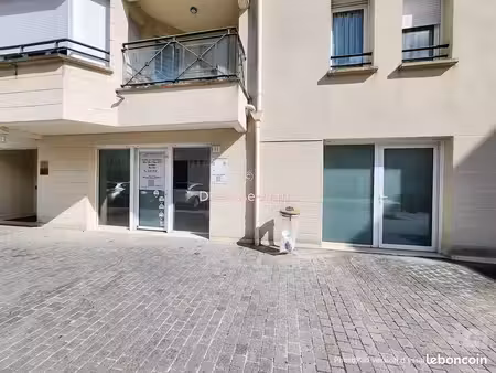 local 71 m² lamorlaye