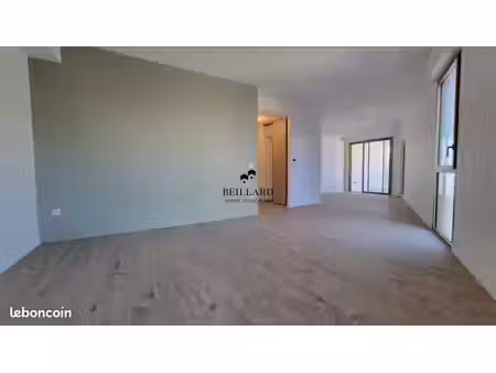 appartement 3 pièces 77 m²