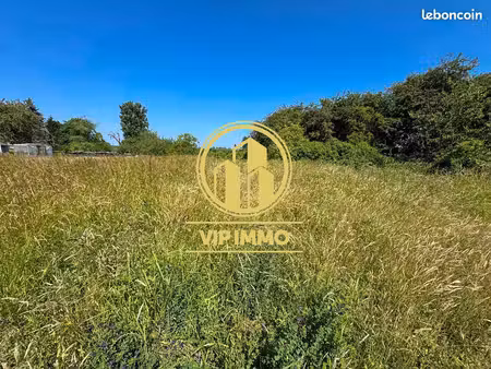 terrain 1156 m² la neuville