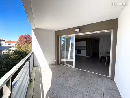 appartement 3 pièces 63 m²