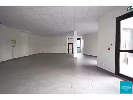 local commercial 100 m² comme neuf à cenon