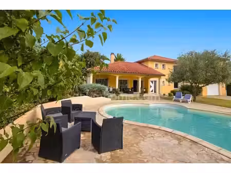 maison familiale avec piscine à chazay-d’azergues  175 m²  terrain 1 500 m² avec potentiel