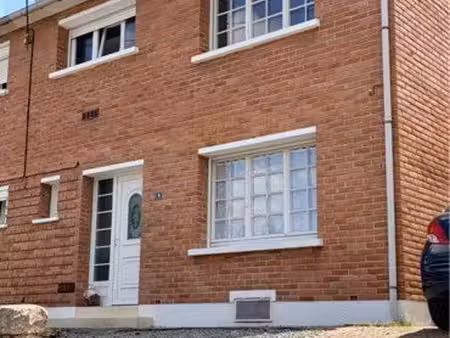 à vendre - maison semi-mitoyenne 3 chambres avec sous-sol complet  garage et jardin - frév
