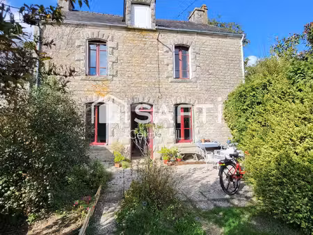 maison atypique en pierre de 143 m² – charme  beaux volumes et potentiel locatif