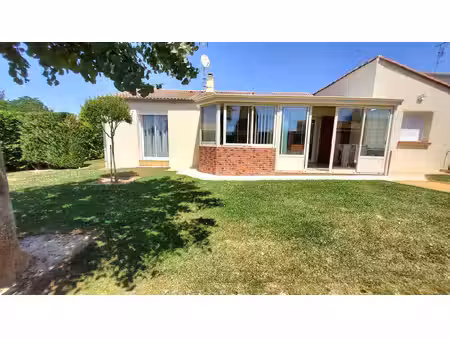 maison de plain-pied 128m2  4 chambres  1 véranda