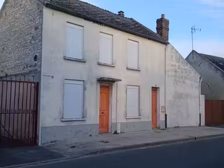 maison de village en pierre  habitable de suite