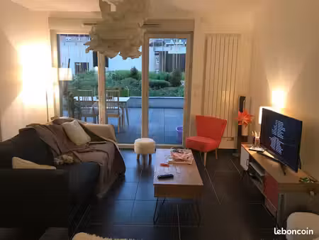 à louer – appartement de 74 m² avec terasse – avenue julien  clermont-ferrand