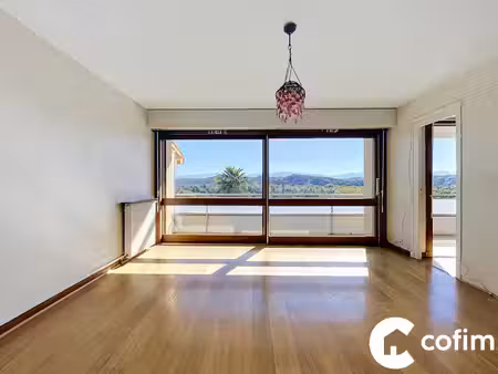 appartement t2 avec garage boulevard des pyrénées