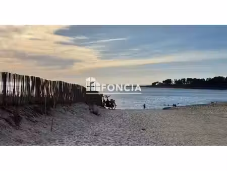 face à la plage de st-jacques - la grée  à moins de 50 mètres de la mer