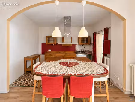 maison 5 pièces 145m²