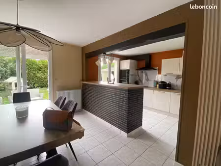 maison 6 pièces 104 m²