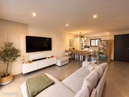 ? à vendre – maison contemporaine de 94 m² – 3 chambres – jardin – garage – dpe a ? prix :