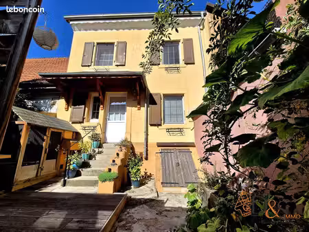 maison de village 5 pièces 95 m²