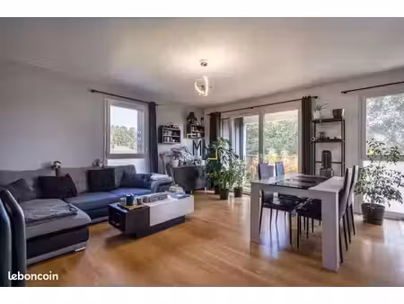 appartement 3 pièces 64 m²