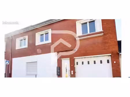 immeuble 9 pièces 220 m²