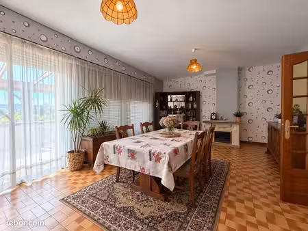 maison 6 pièces 155 m²