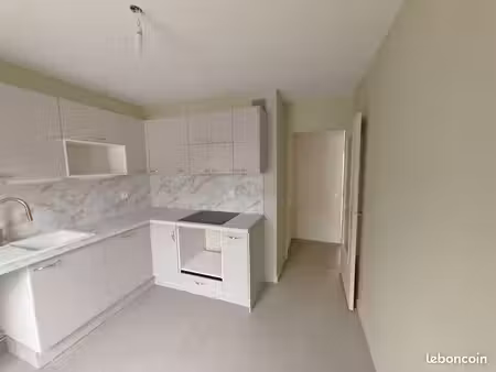 t3 en duplex -centre-ville d’aix les bains
