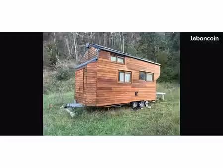 tiny house autonome eau et électricité