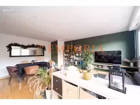 appartement 4 pièces 92 m²