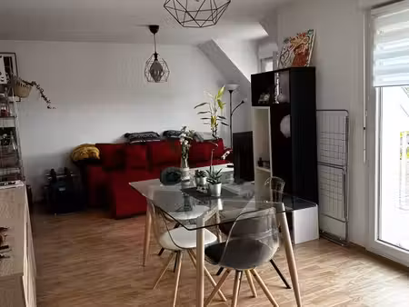 vends f2 avec garage et parking