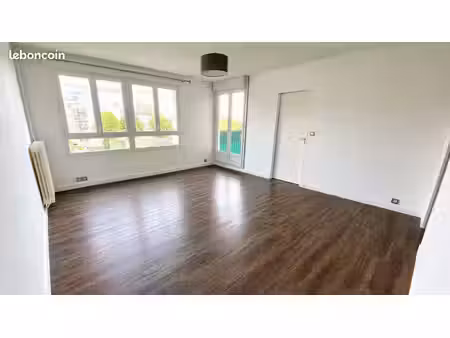 t2 de 55m² avec terrasse