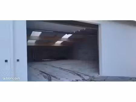 local 120 m2