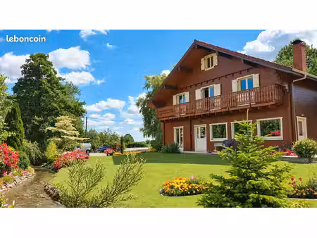 chalet 9 pièces 220 m²