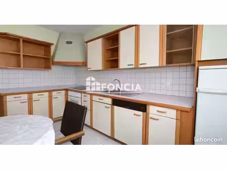 spécial investisseurs appartement t5 loué