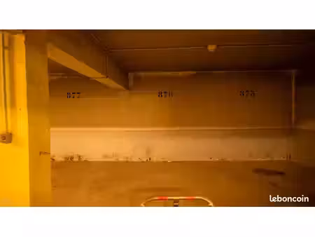 emplacement parking