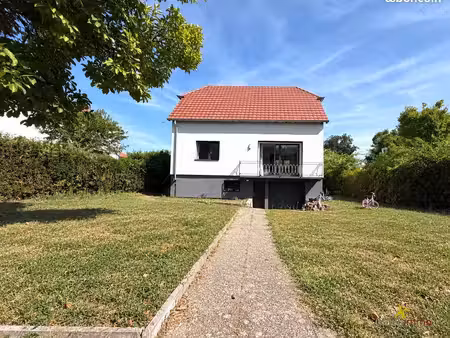 maison 5 pièces 105 m²
