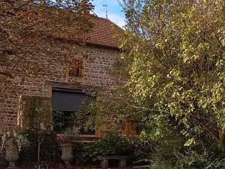 maison familiale en pierres-80 km de lyon