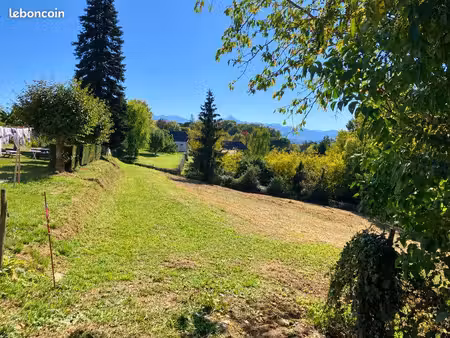 terrain constructible de 3 000 m² – vue sur les pyrénées